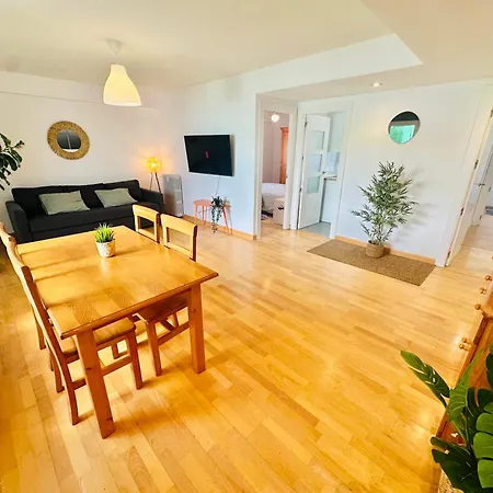 La Ibiza Del Pilar * Saragoça